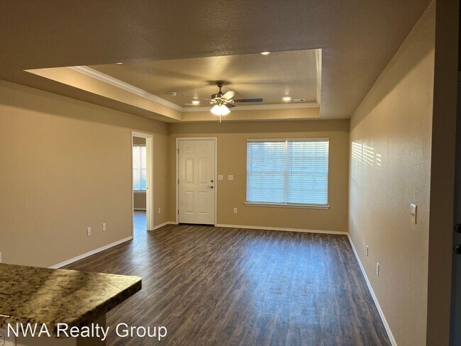 Building Photo - 4 br, 2 bath House - 817 Saddlebrook