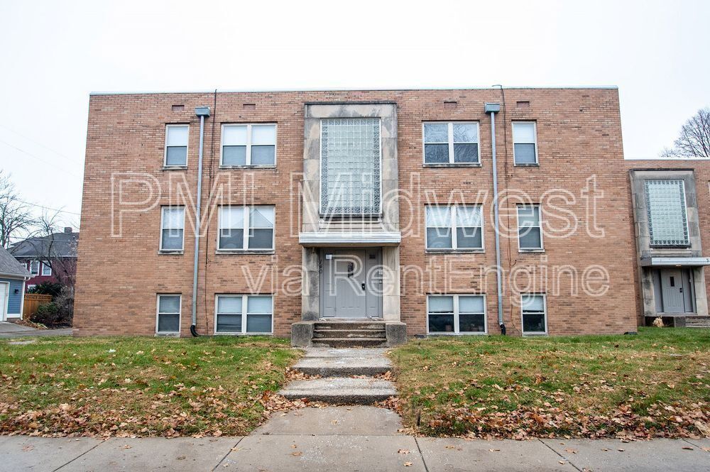 Primary Photo - 146 E 19th St