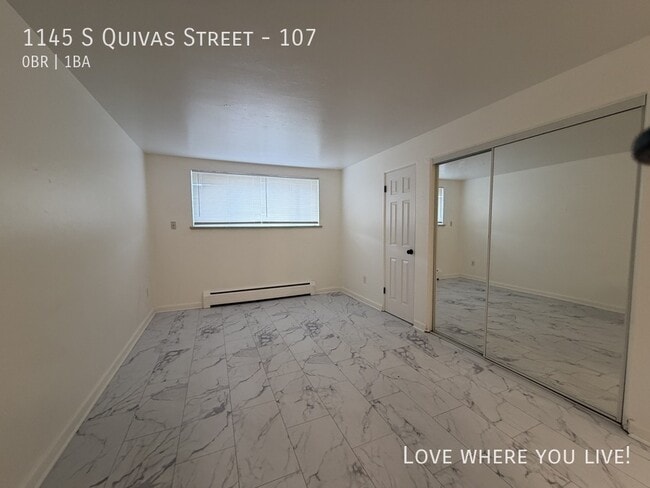Foto del edificio - 1145 S Quivas St