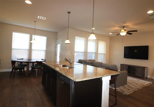 Building Photo - 413 High Tech Dr