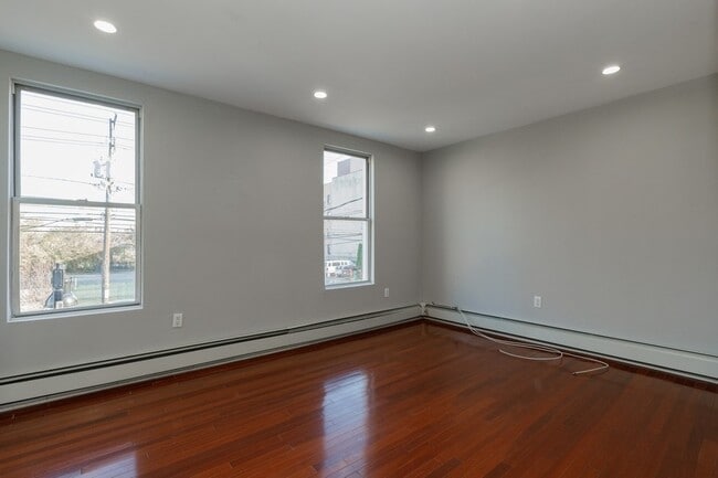 Building Photo - 505 Palisade Ave