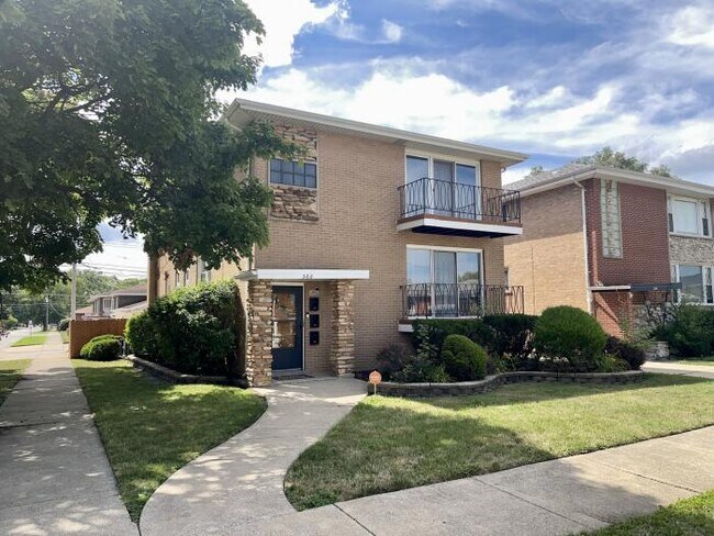 Foto del edificio - 3 bedroom in Calumet City IL 60409