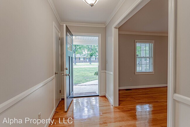 Foto del edificio - 3 br, 2 bath House - 14 Lynn Dr