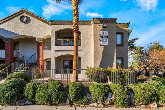 Foto del edificio - Spacious Condo with Resort-Style Amenities!