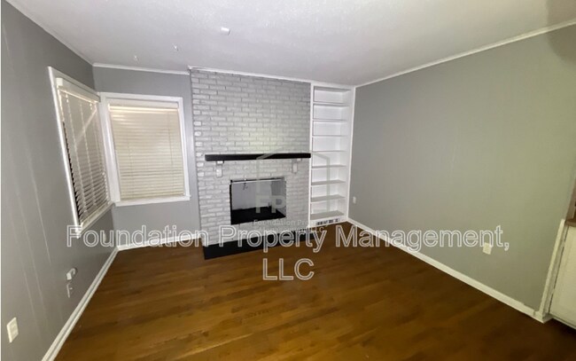 Building Photo - 2064 Wellons Ave