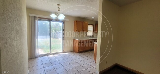 Building Photo - 4 br, 1 bath House - 2851 South Mead Street