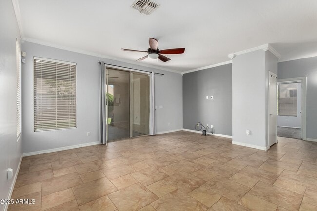 Foto del edificio - 4292 E Shannon St