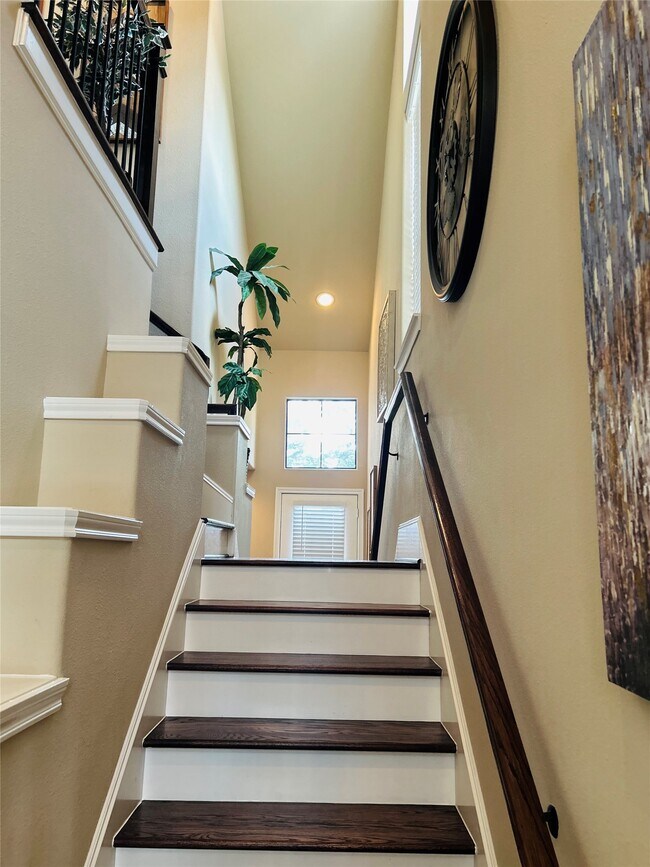 Foto del edificio - 1049 W 22nd St