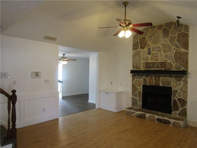 Building Photo - 1106 Westwood Pl SW