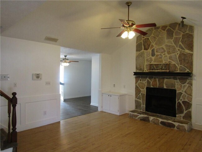 Foto del edificio - 1106 Westwood Pl SW