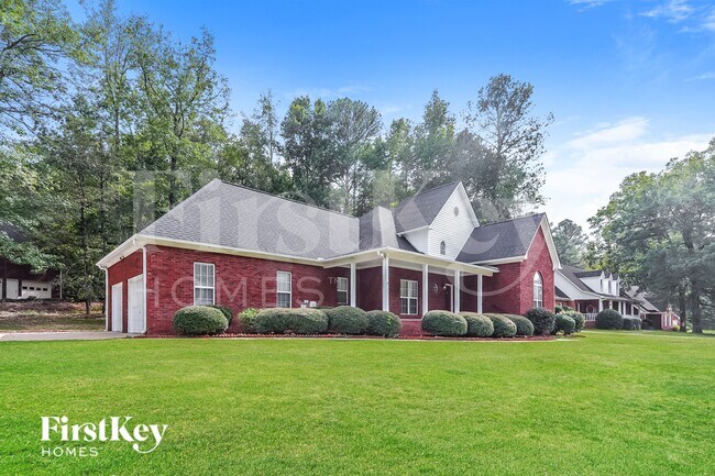 Foto del edificio - 6201 Windsor Ln