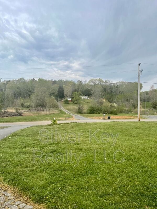 Building Photo - 155 Pulliam Dr