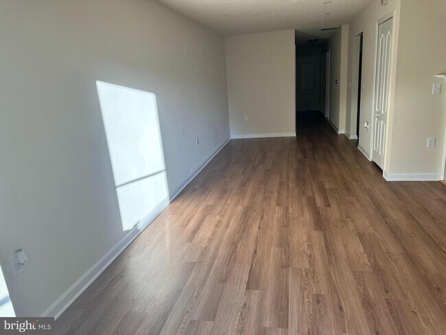 Foto del edificio - 11405 Deepwood Dr