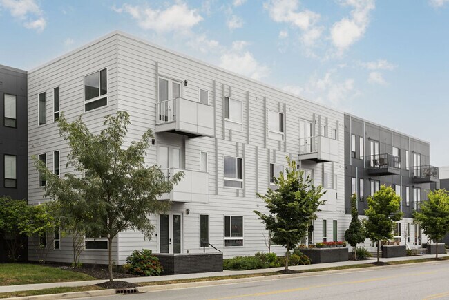 Building Photo - 6155 N Rural St