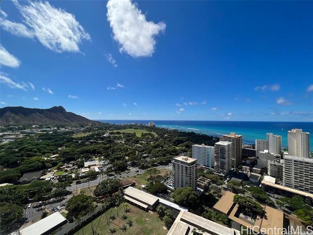 Building Photo - 2600 Pualani Way