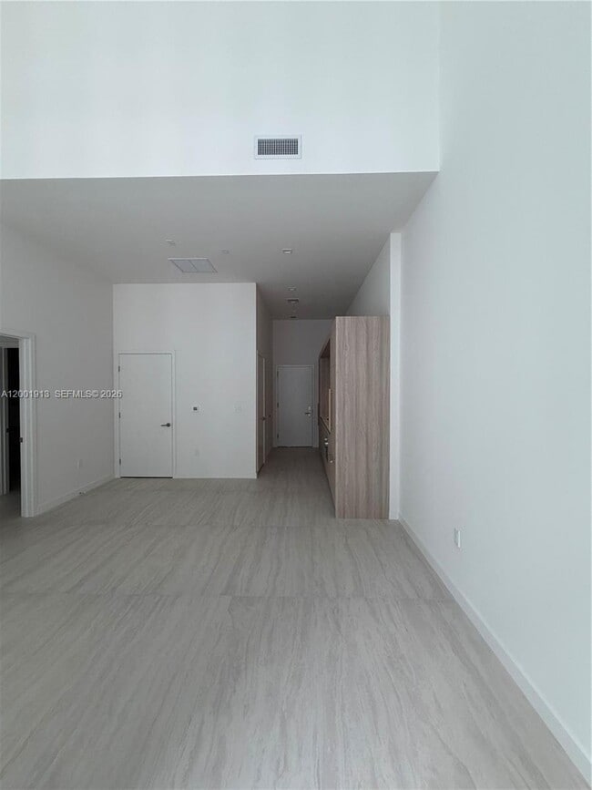 Foto del edificio - 77 SE 5th St