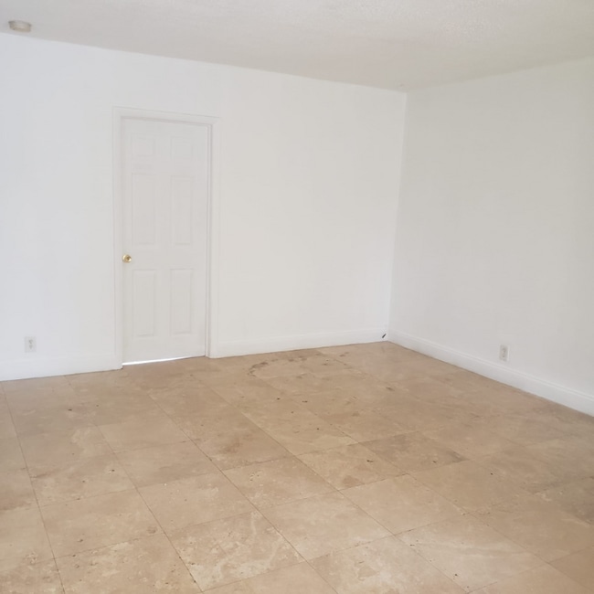 Foto del edificio - 1429 SW 9th St