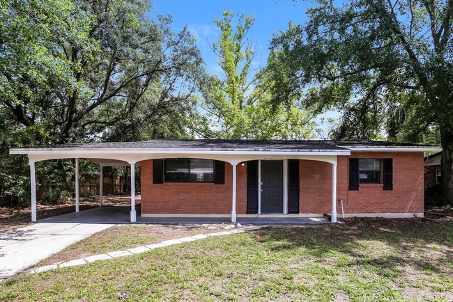 Building Photo - 7233 Eudine Dr S
