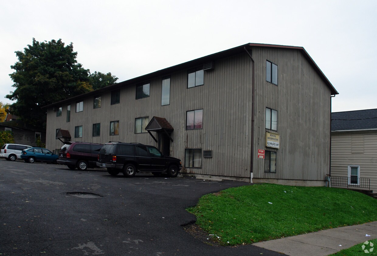 Primary Photo - 319 Park St