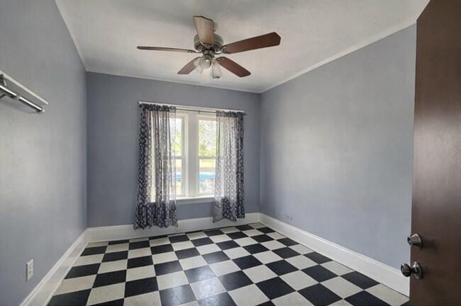 Foto del edificio - 2394 W 3rd St