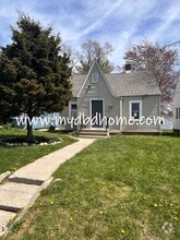 Building Photo - 4205 Robinwood Dr