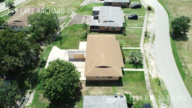 Foto del edificio - 139 Lake Rachard Dr