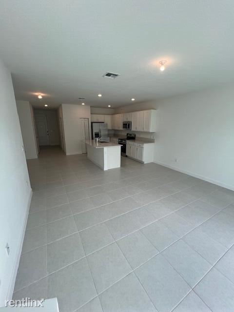 Building Photo - 3 br, 2.5 bath House - 5415 Flannigan Way