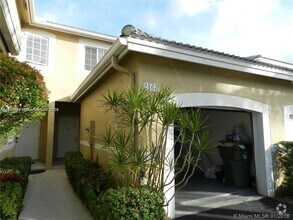Building Photo - 2167 Madeira Dr