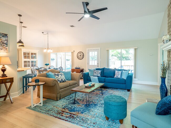 Building Photo - 4245 Iriona Bend