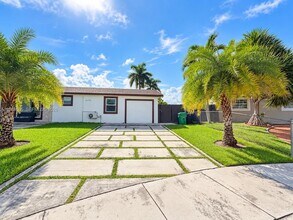 Building Photo - 26770 SW 125th Ave