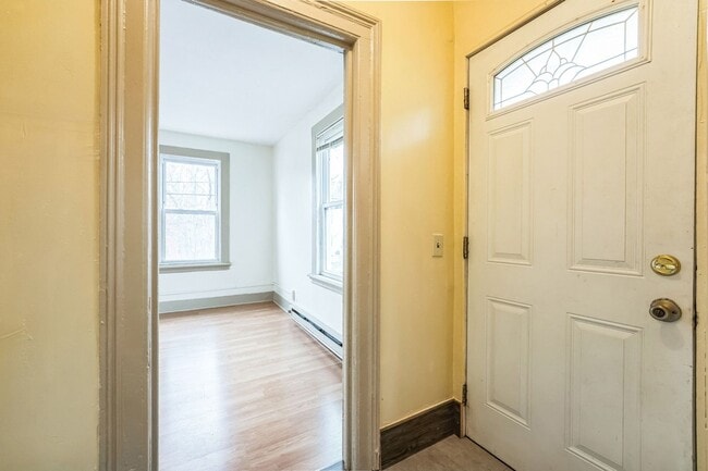 Building Photo - 13 Ward St