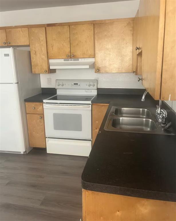 Foto del edificio - 6806 Thomas Cir