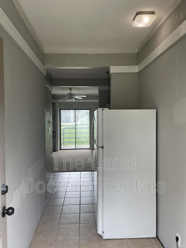Foto del edificio - 11658 CR 3586