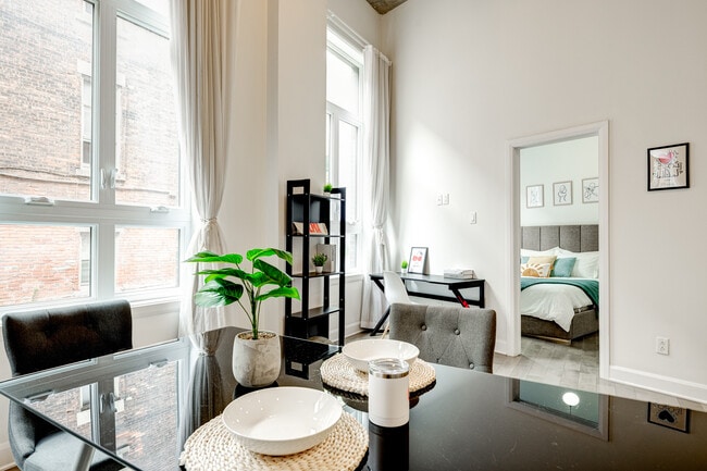 Building Photo - ALMA Quartier Latin