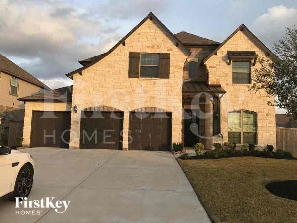 Primary Photo - 10111 Whitney Reach Dr