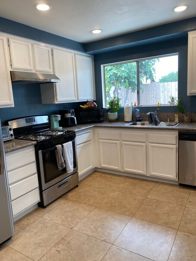 Foto del edificio - Manzanita Single Story Home 3bd 2ba 2 car garage