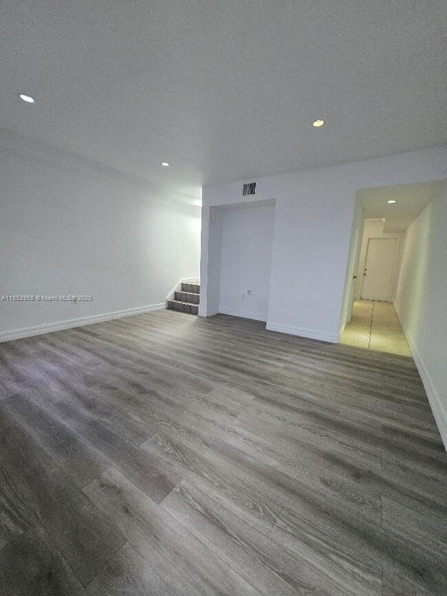 Foto del edificio - 1701 N Treasure Dr