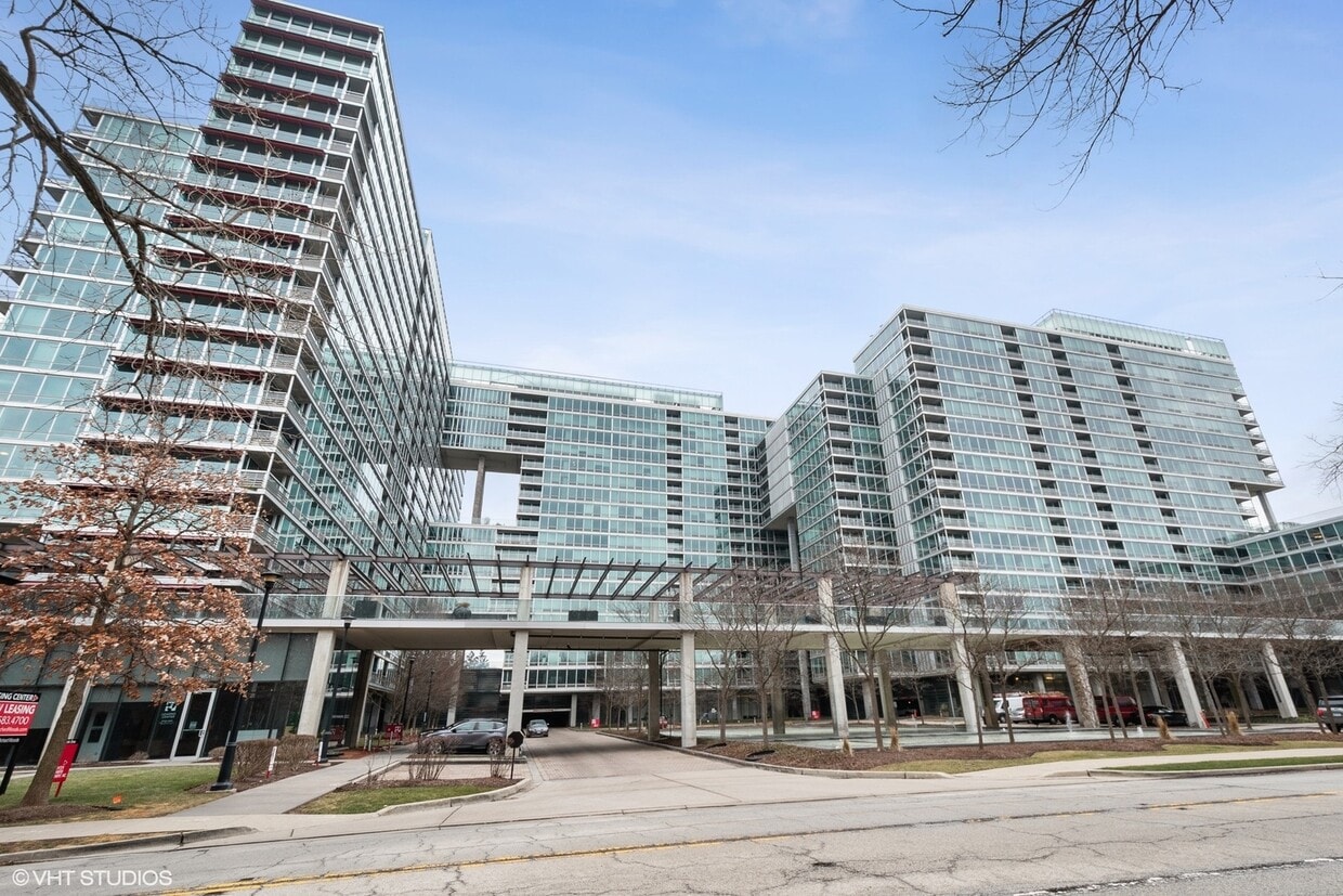 9715 Woods Dr Unit 502, Skokie, IL 60077 Condo for Rent in Skokie, IL