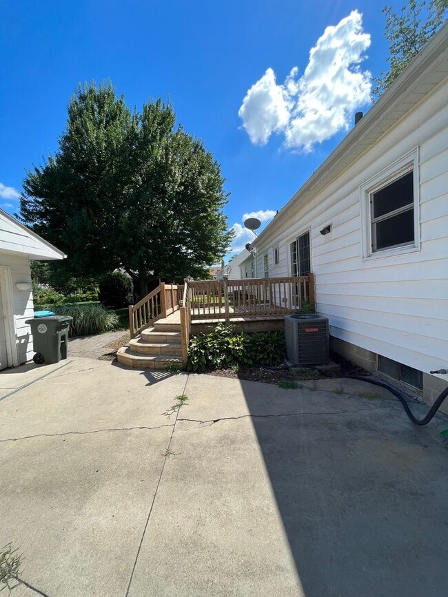 Foto del edificio - Stunning 3 Bed, 1 Bath Home for Rent