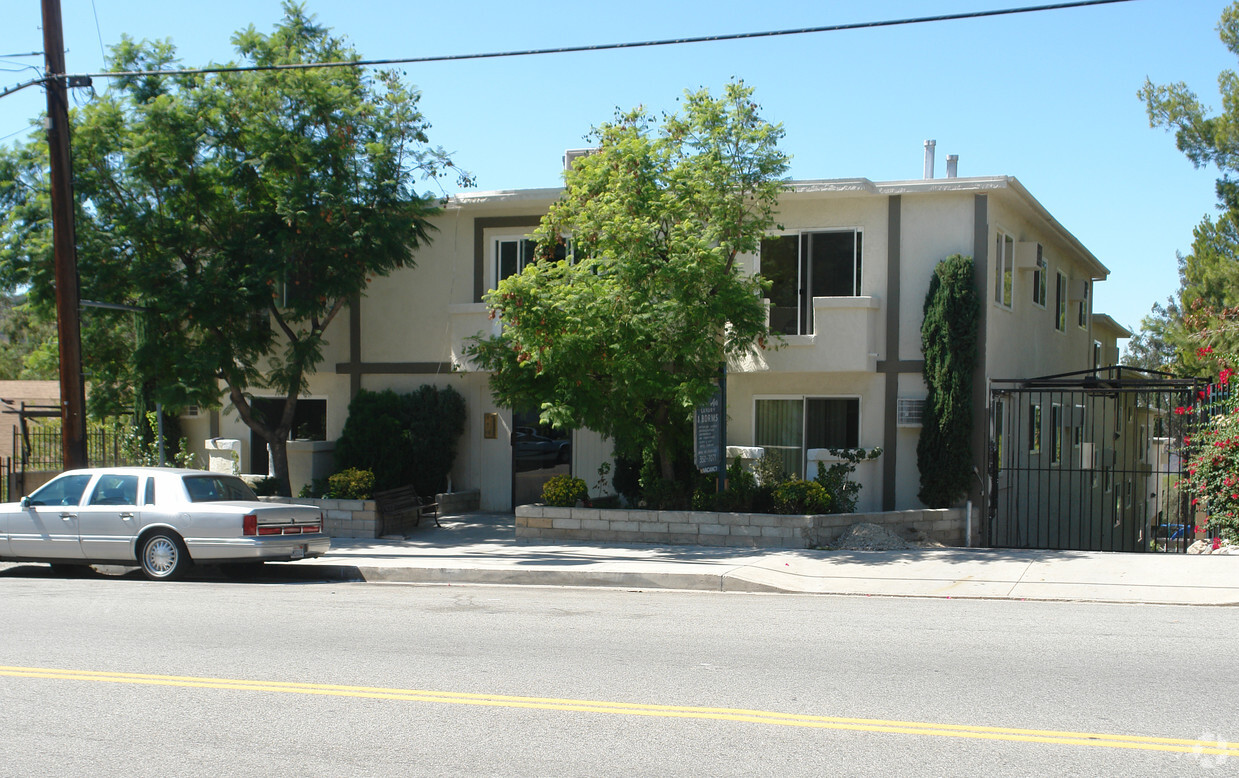 Foto principal - Tujunga Canyon Apartments