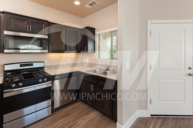 Foto del edificio - 1217 W Sacramento Ave