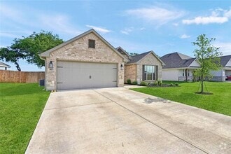 Building Photo - 4817 Enclave Dr