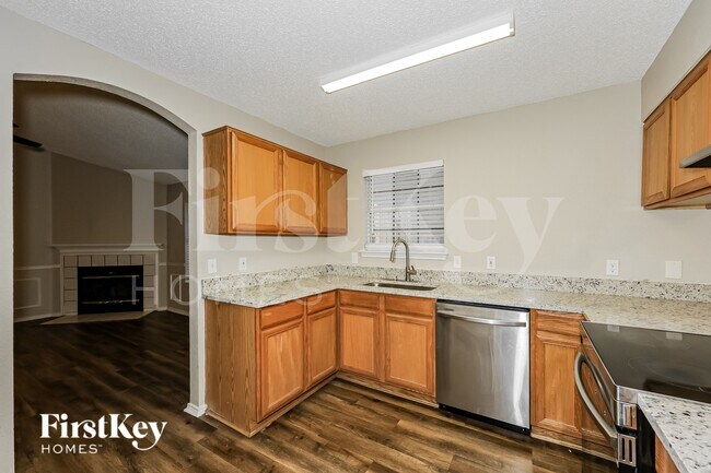 Foto del edificio - 609 Hollyberry Dr