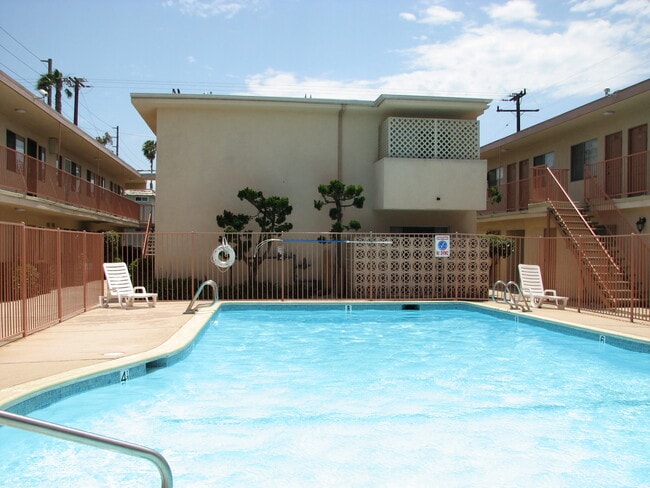 Building Photo - Kensington Apartments