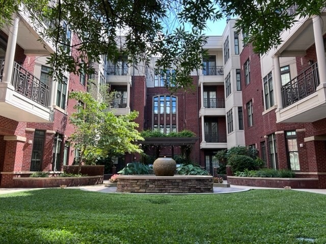 Foto principal - 2810 Selwyn Ave