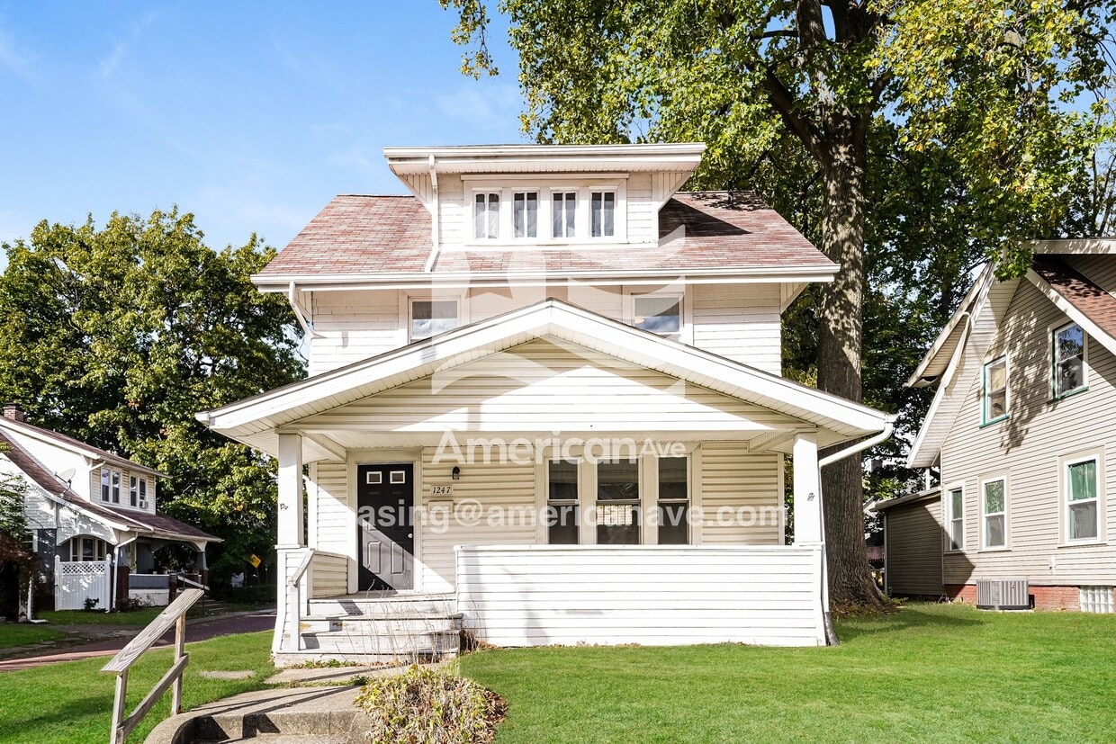 Primary Photo - 1247 Hoover Pl NW