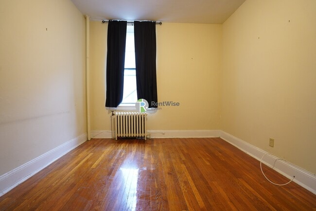 Building Photo - 223 Essex St
