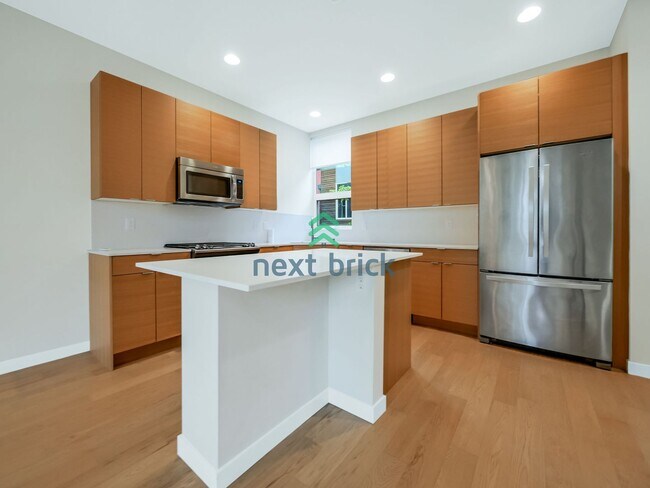 Foto del edificio - 3 Bed 2.5 Bath Greenwood Home