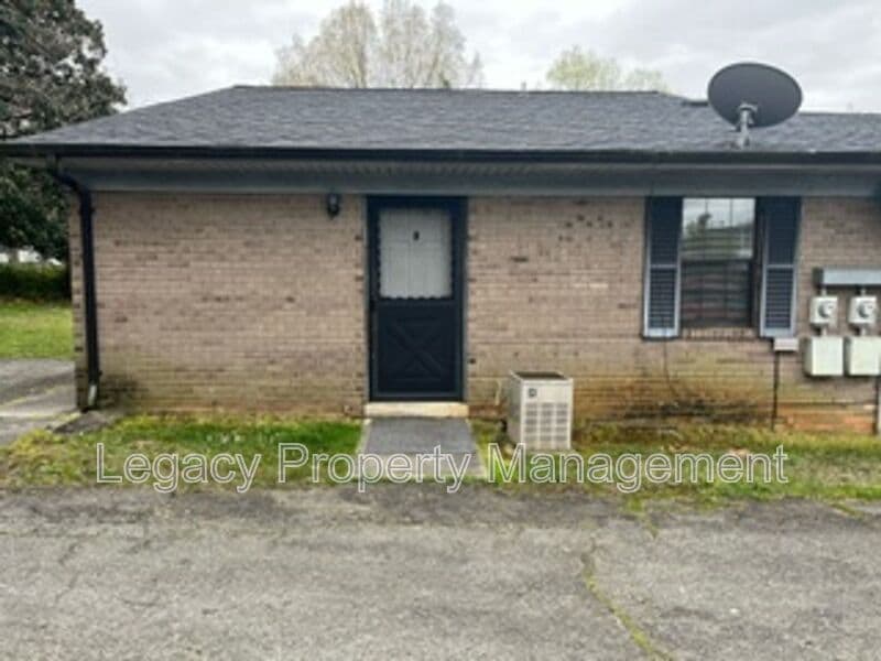 1706 N Mebane St Unit APT D, Burlington, NC 27217 Condo for Rent in