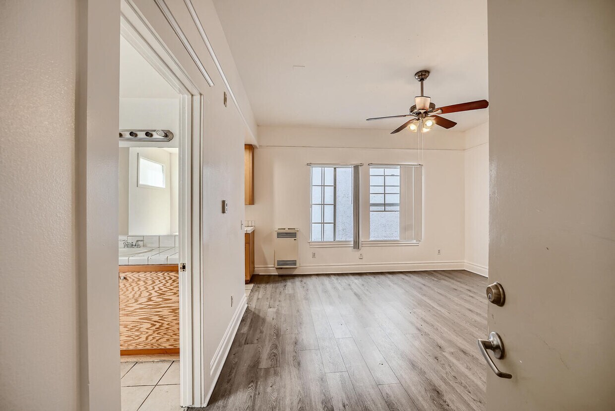 South Virgil Apartments Apartments in Los Angeles, CA Westside Rentals